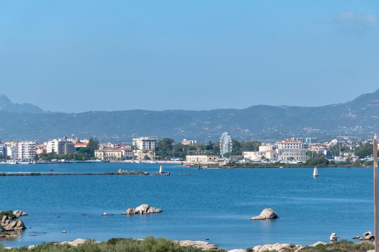 Top Floor Gulf View Apartment Olbia Exterior photo